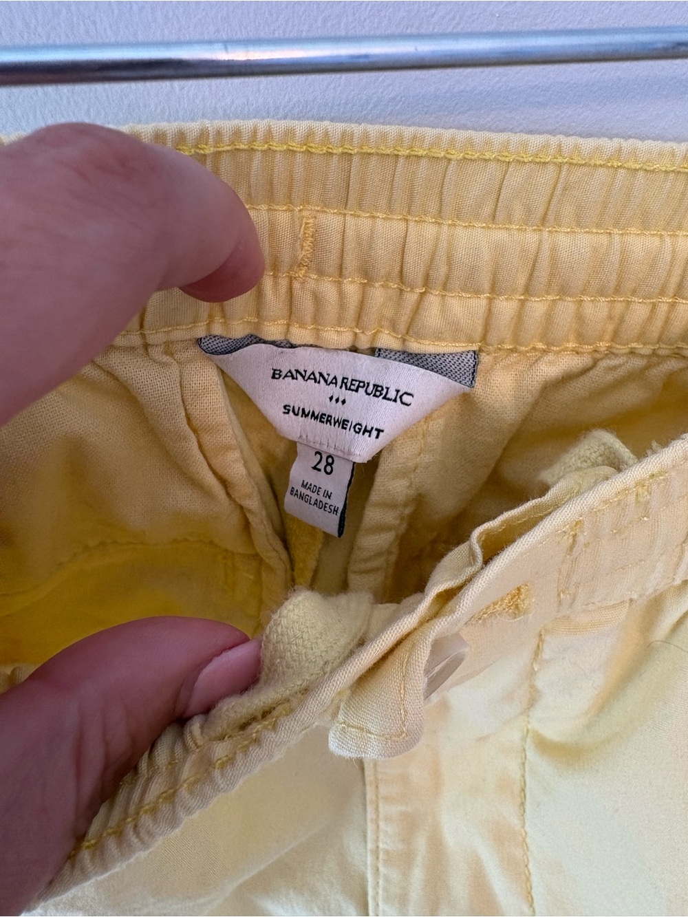 Banana Republic Yellow Flat-Front Women's Shorts - Picture 3 of 6